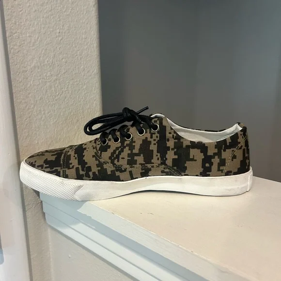 Gram Vz Low Top Shoe Camo Green Black Womens Size 9 Mens 7 EU 40 - Picture 3 of 10